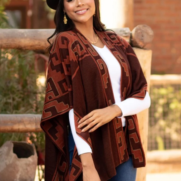 Novica Russet and Black Alpaca Blend Ruana from Peru, "Inca Afternoon in Russet - Picture 4 of 10